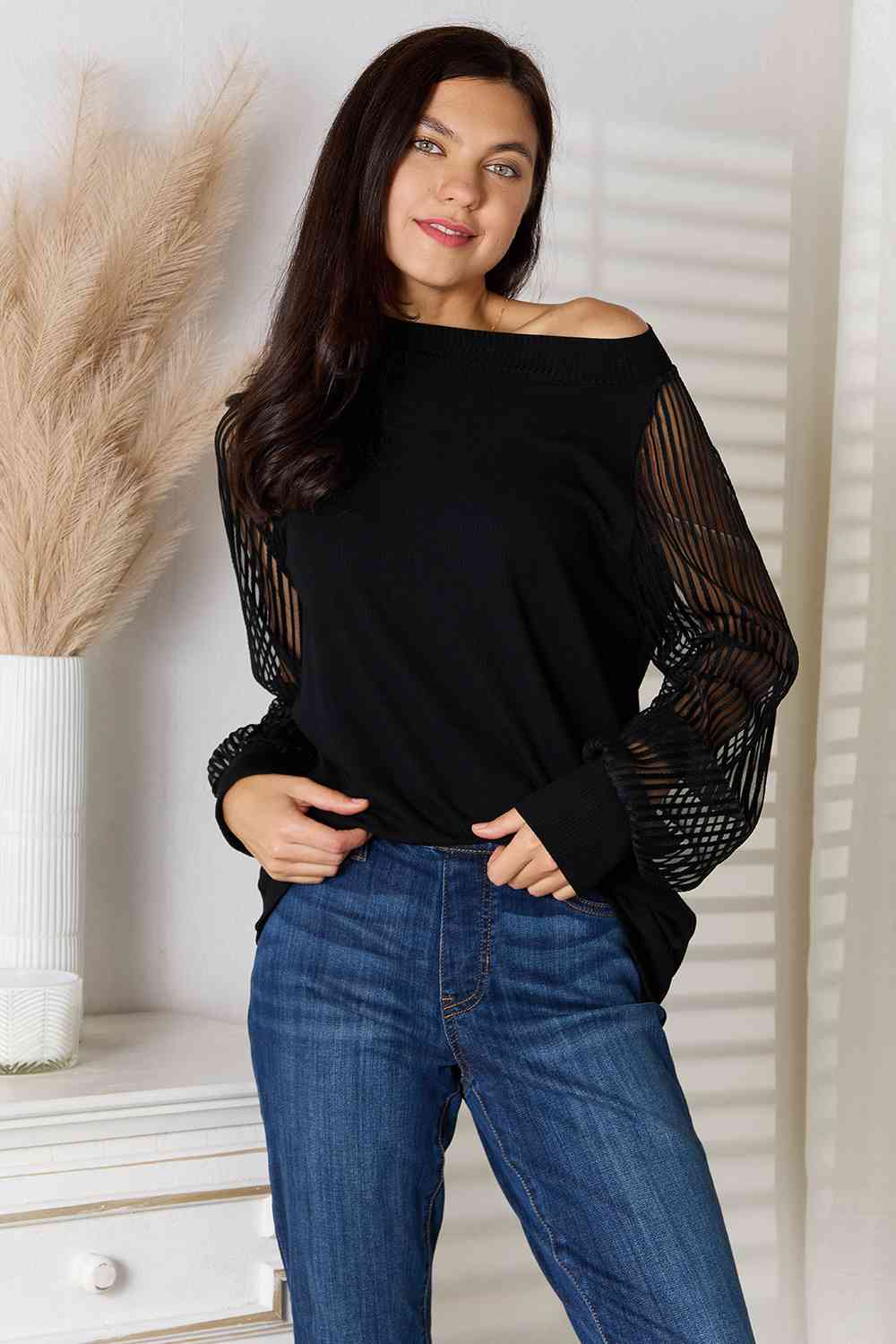 Round-neck Raglan Sleeve Blouse